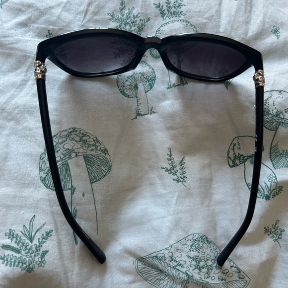 SWAROVSKI SUNGLASSES - Picture 5 of 5